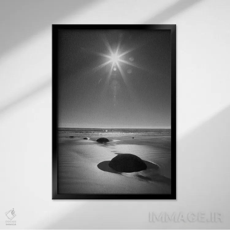 تابلو دکوراتیو South Island. BW starburst over Moeraki Boulders Scenic Rese… اثر جینز گالری - نمای قابدار مشکی