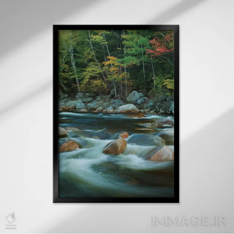 تابلو دکوراتیو New Hampshire. Autumn trees and flowing river.,آمریکا، نیوهم… اثر جینز گالری - نمای قابدار مشکی