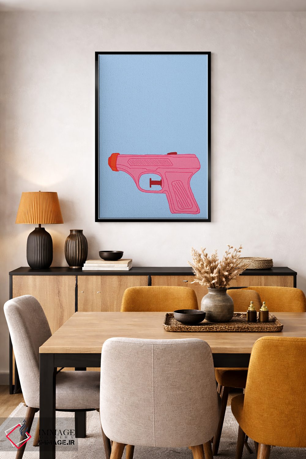 تابلو دکوراتیو تفنگ آب پاش صورتی اثر جیمی متز - D5B