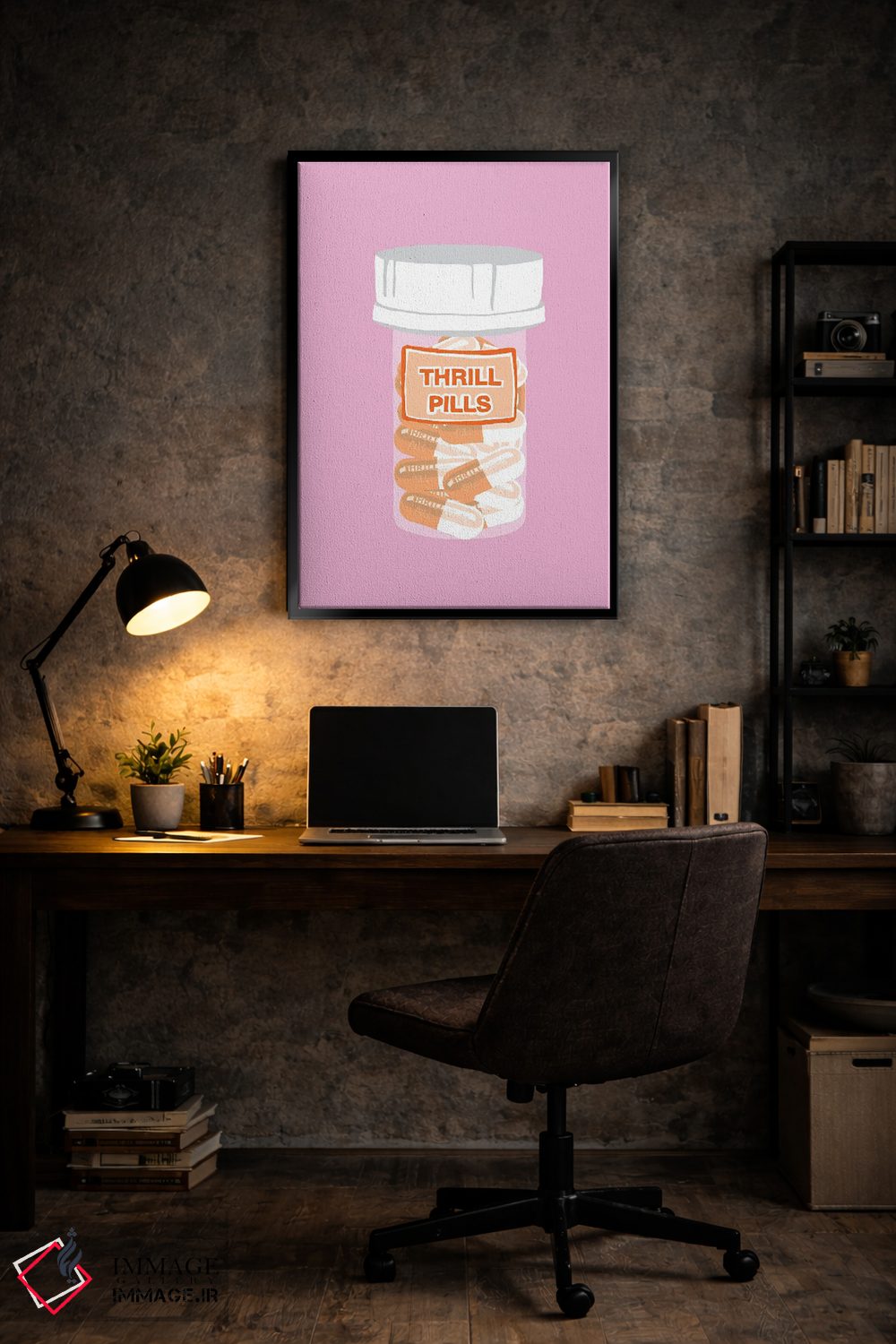 تابلو دکوراتیو بطری قرص هیجان صورتی اثر جیمی متز - D6B