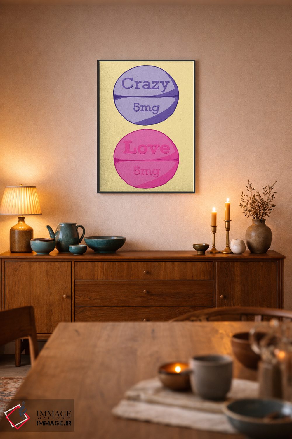 تابلو دکوراتیو قرص عشق دیوانه زرد اثر جیمی متز - D6B