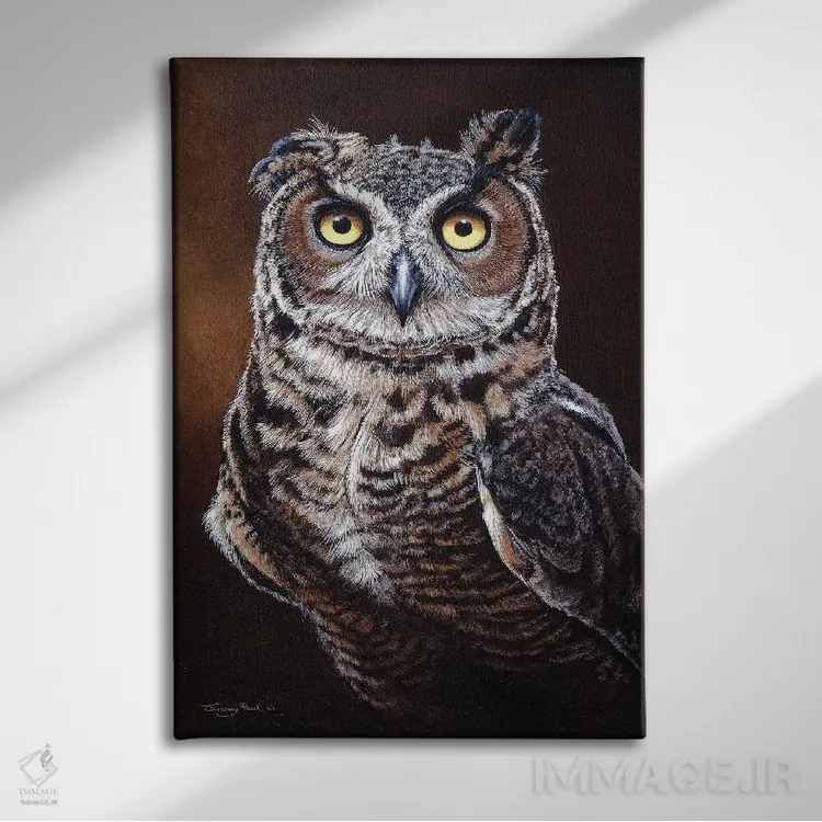 تابلو دکوراتیو جغد شاخدار بزرگ اثر جرمی پاول - نمای روبهرو روی دیوار