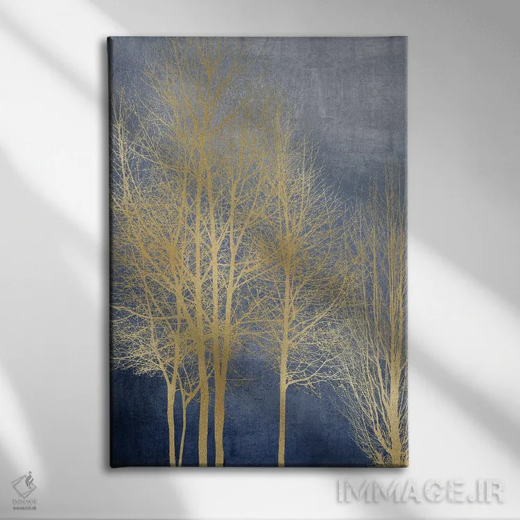 تابلو مدرن درختان طلایی روی پنل آبی I اثر کیت بنت - نمای روبهرو روی دیوار