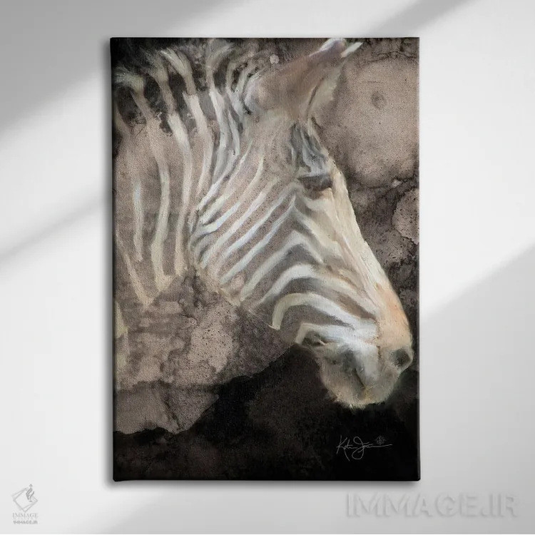 تابلو دکوراتیو پرتره یک گورخر اثر کاترینا جونز - نمای روبهرو روی دیوار