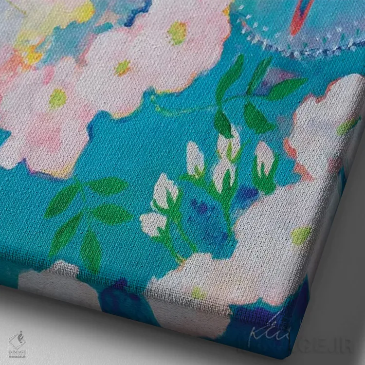 تابلو دکوراتیو خوشامد پرمانند اثر کری مک کیب - نمای نزدیک بافت بوم