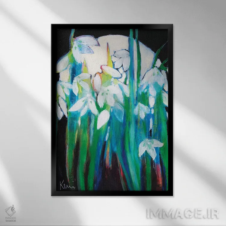 تابلو دکوراتیو شکوفه دادن در مهتاب اثر کری مک کیب - نمای قابدار مشکی