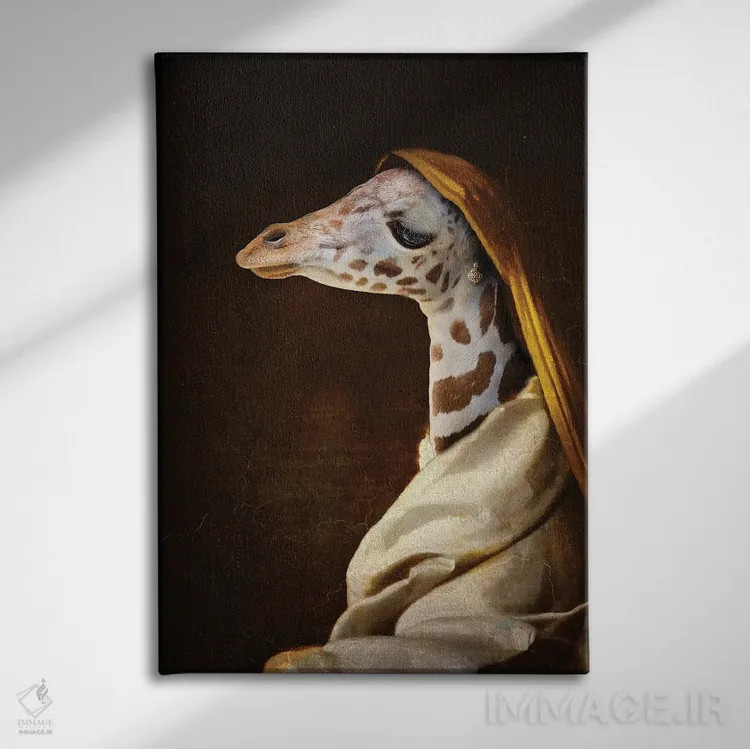 تابلو دکوراتیو پرتره زرافه جوان اثر کارن بورک - نمای روبهرو روی دیوار