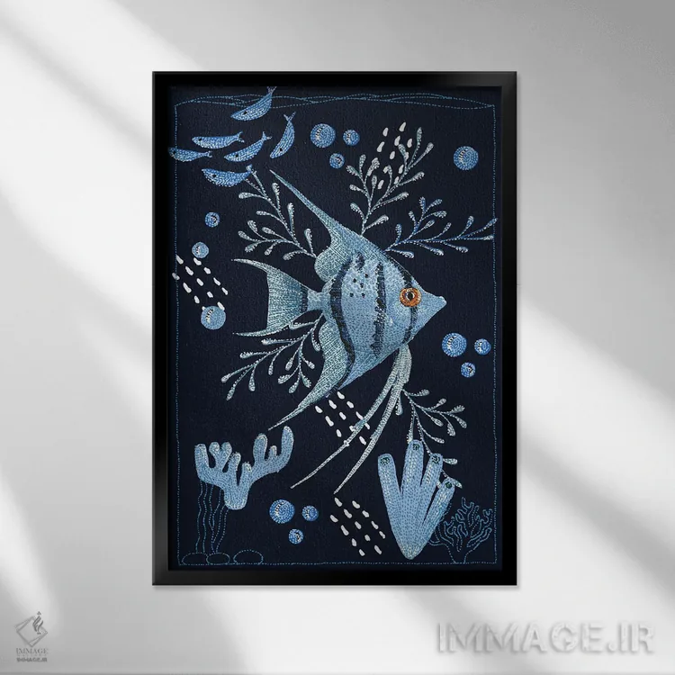 تابلو دکوراتیو ماهی فرشته اثر کلسی امبلو - نمای قابدار مشکی