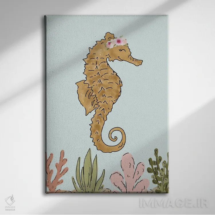 تابلو دکوراتیو اسب دریایی با تاج گل اثر کیتی برایانت - نمای روبهرو روی دیوار