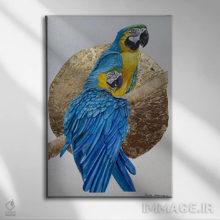 تابلو دکوراتیو طوطی ها در غروب اثر لوسیا کازاردووا - نمای روبهرو روی دیوار