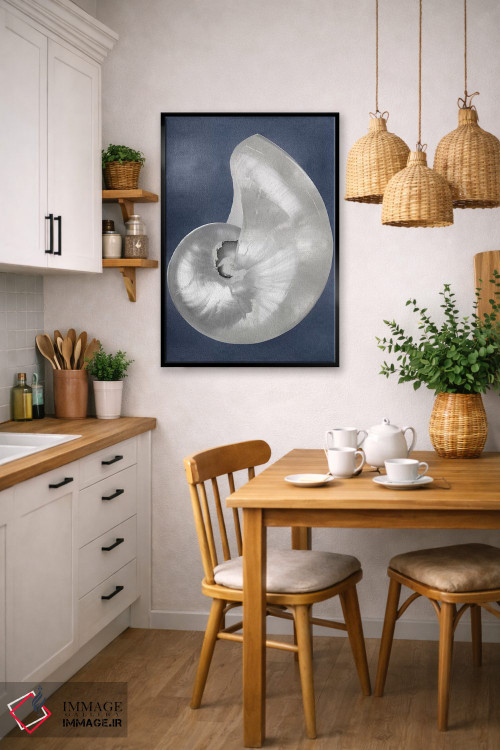 تابلو دکوراتیو صدف نقره ای روی آبی نیلی I اثر کارولین کلی - D6B