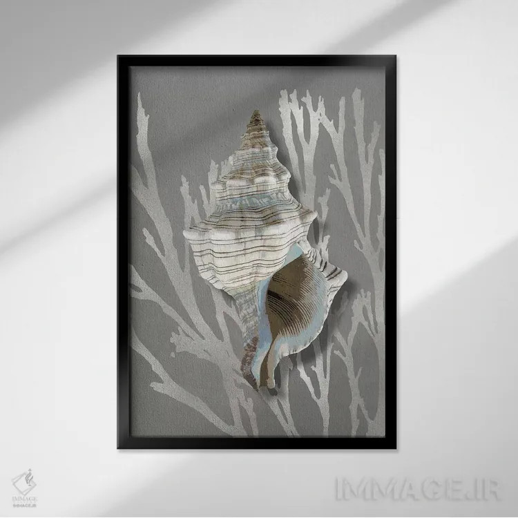 تابلو دکوراتیو مرجان صدفی نقره ای روی خاکستری III اثر کارولین کلی - نمای قابدار مشکی