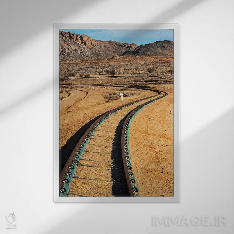 تابلو دکوراتیو Karas Region, Namibia,خط آهن عبوری از صحرای جنوبی نامیب، منطقه ک… اثر کرن سو - نمای قابدار سفید