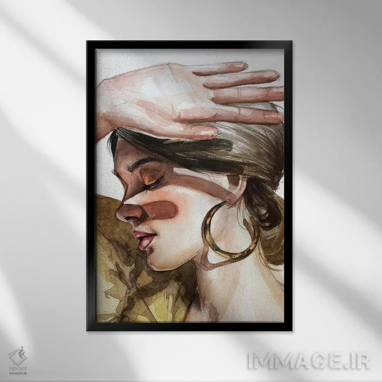 تابلو دکوراتیو زنانه اثر کایرا بالان - نمای قابدار مشکی