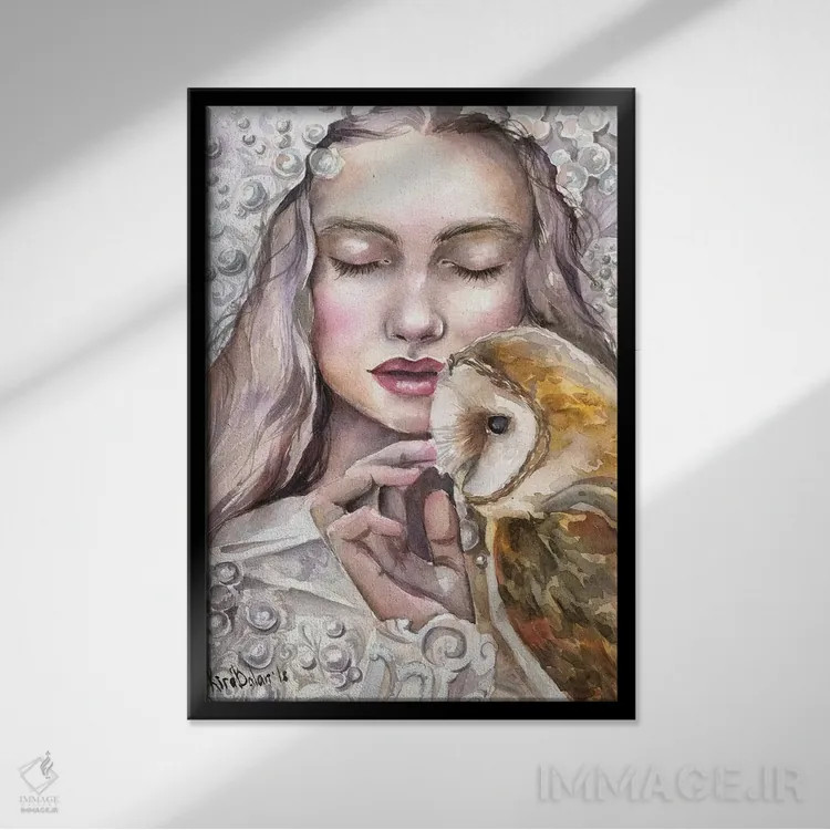 تابلو دکوراتیو دختر با جغد اثر کایرا بالان - نمای قابدار مشکی