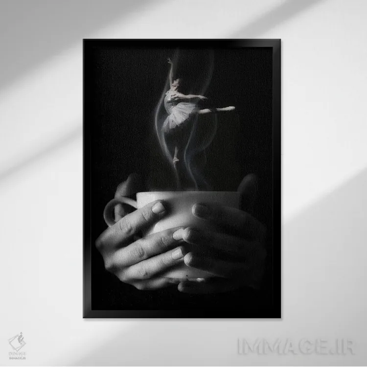 تابلو دکوراتیو جوهره اثر کیکی سی لندن - نمای قابدار مشکی