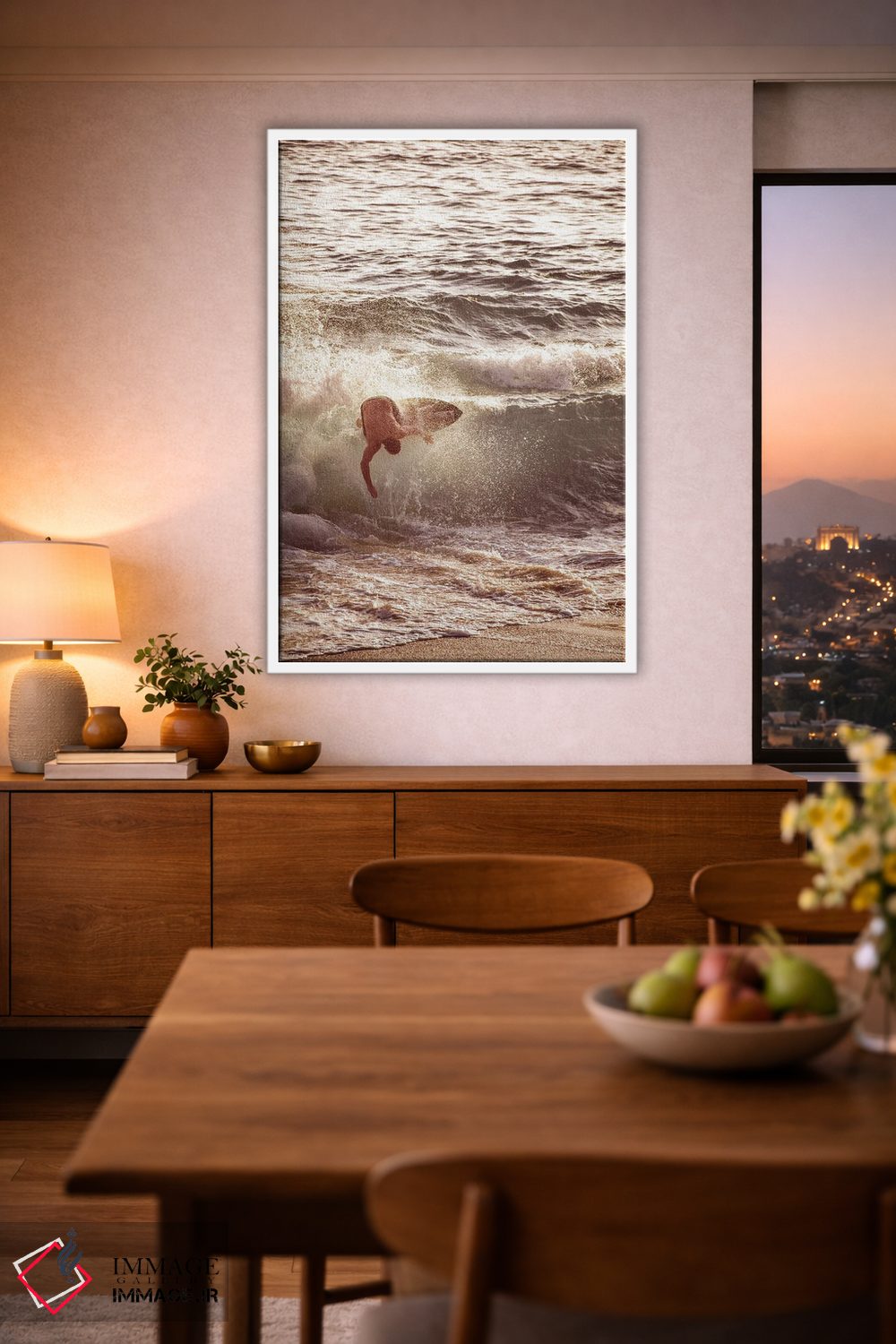 تابلو دکوراتیو موج سوار در میان امواج اثر کارن منداو - D1W