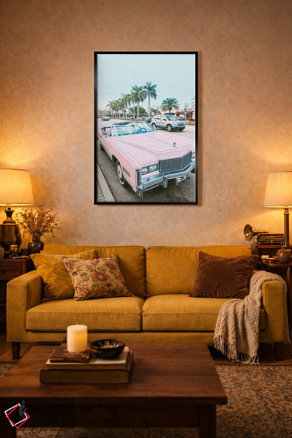 تابلو دکوراتیو ماشین رترو صورتی در لس آنجلس اثر کارن منداو - D4B