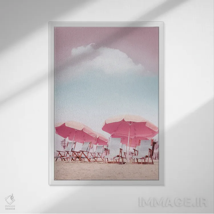 تابلو دکوراتیو صندلی های ساحلی با چتر اثر کارن منداو - نمای قابدار سفید