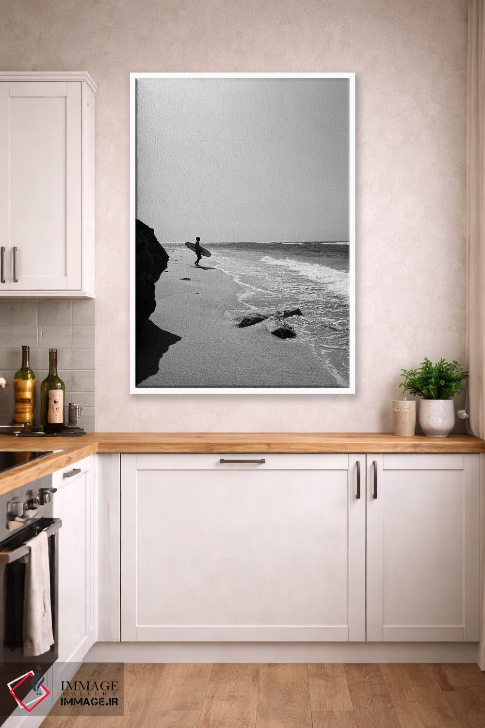 تابلو دکوراتیو موج سوار در ساحل اثر کارن منداو - D3W
