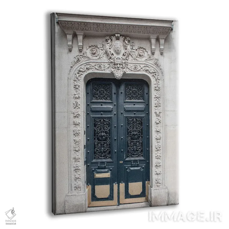 تابلو دکوراتیو درب آبی پاریسی اثر کارن منداو - نمای پرسپکتیو محصول