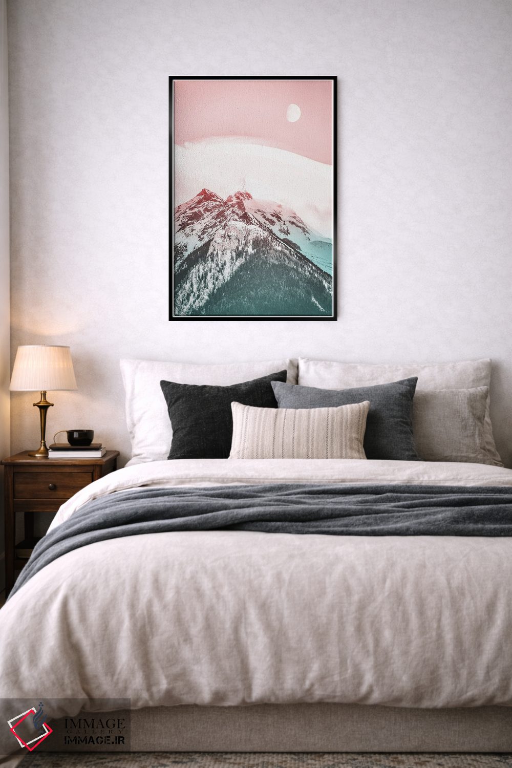 تابلو دکوراتیو کوه های صورتی و ماه اثر کارن منداو - D6B