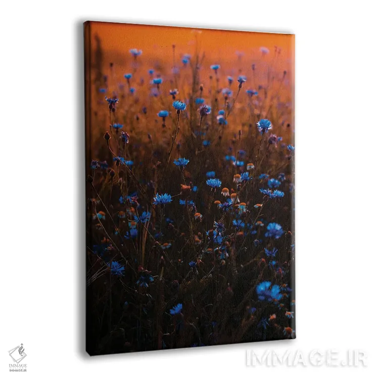 تابلو دکوراتیو مزرعه گل وحشی آبی اثر کارن منداو - نمای پرسپکتیو محصول