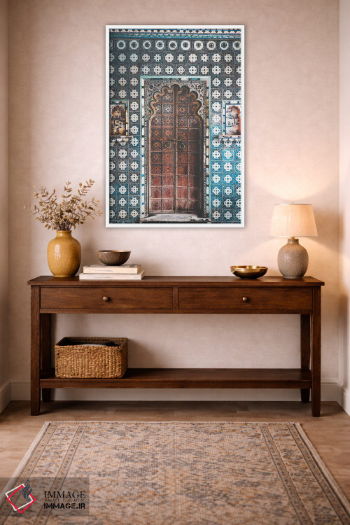 تابلو دکوراتیو درب هندی تزئین شده در پاندیچری اثر کارن منداو - D2W