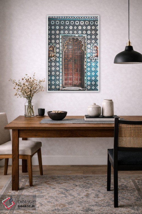 تابلو دکوراتیو درب هندی تزئین شده در پاندیچری اثر کارن منداو - D3W