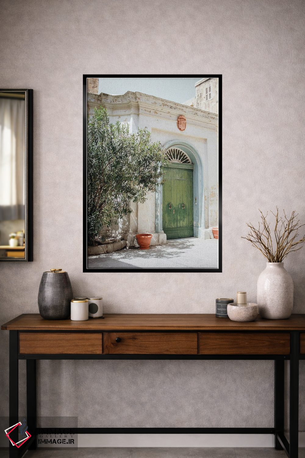 تابلو دکوراتیو درب سبز در ایتالیا اثر کارن منداو - D2B