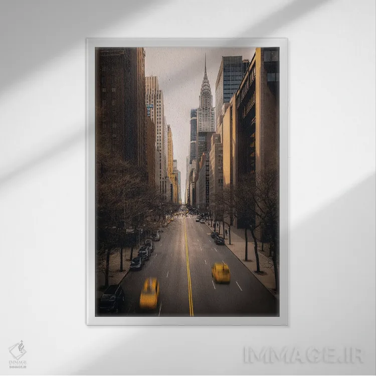 تابلو دکوراتیو خیابان نیویورک با تاکسی های زرد اثر کارن منداو - نمای قابدار سفید