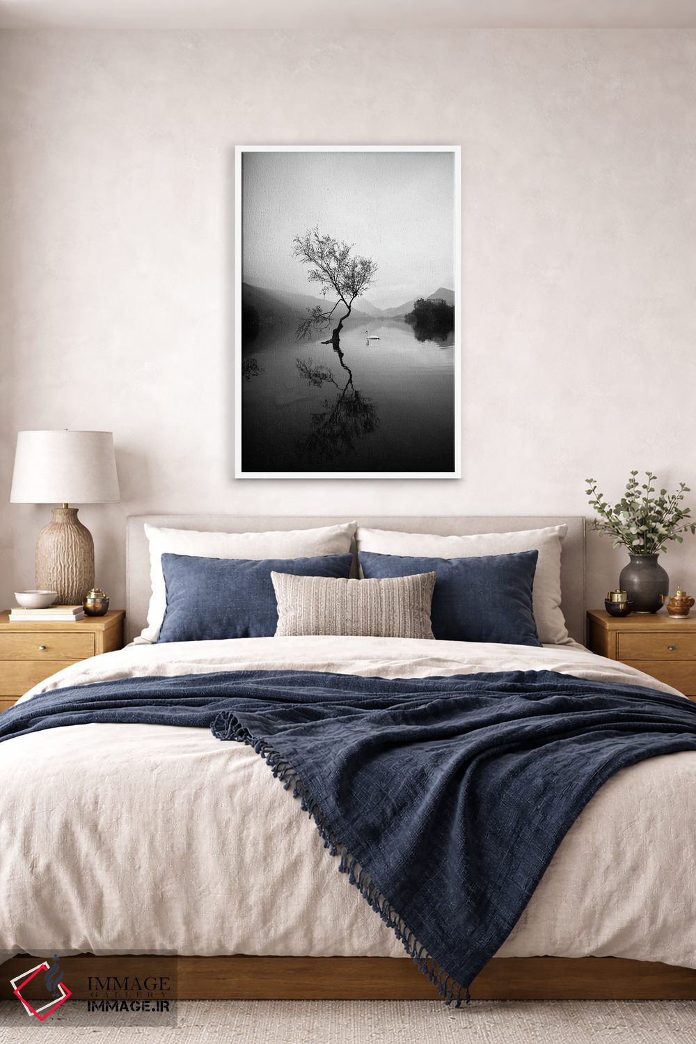 تابلو دکوراتیو درخت تنها در لین پادارن ولز اثر کارن منداو - D6W