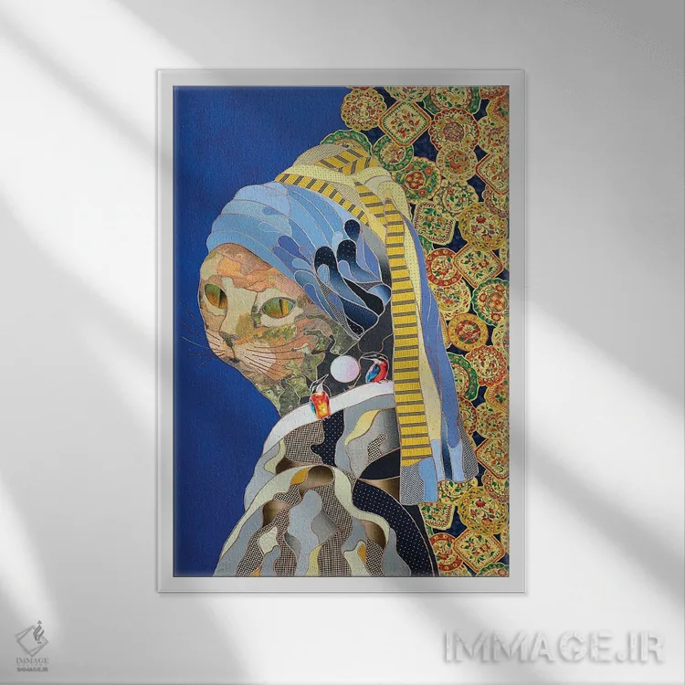 تابلو دکوراتیو گربه با گوشواره اثر کاستیانتین مالگینف - نمای قابدار سفید