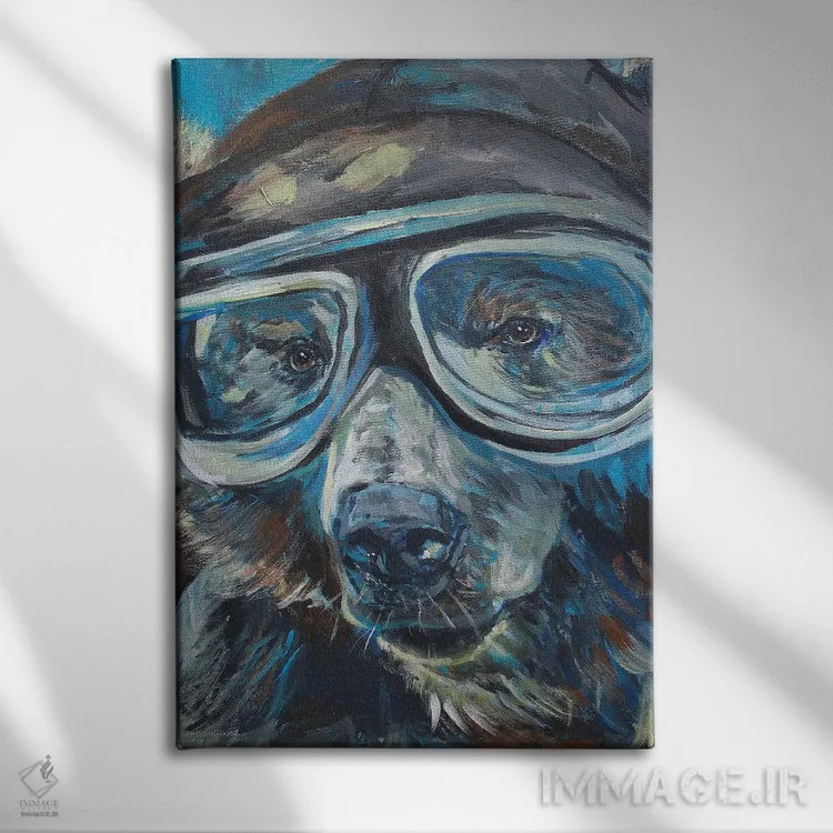 تابلو مدرن خرس خلبان ۱ اثر کندون کریشنز - نمای روبهرو روی دیوار