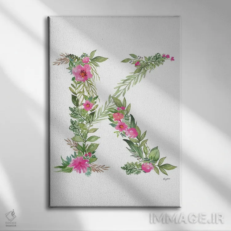 تابلو دکوراتیو حرف K گیاهی اثر کلسی مک نت - نمای روبهرو روی دیوار