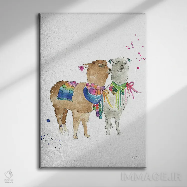 تابلو دکوراتیو لامای نمایشی اثر کلسی مک نت - نمای روبهرو روی دیوار