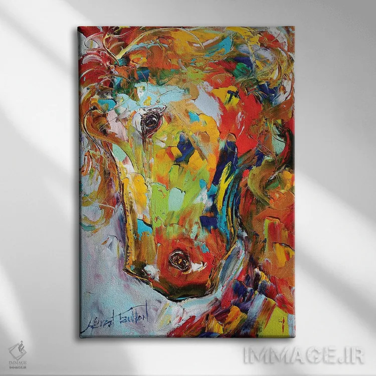تابلو دکوراتیو پرتره اسب اثر کارن تارلتون - نمای روبهرو روی دیوار