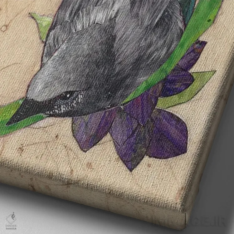 تابلو دکوراتیو پرنده سیاه اثر کارن سیکیه - نمای نزدیک بافت بوم