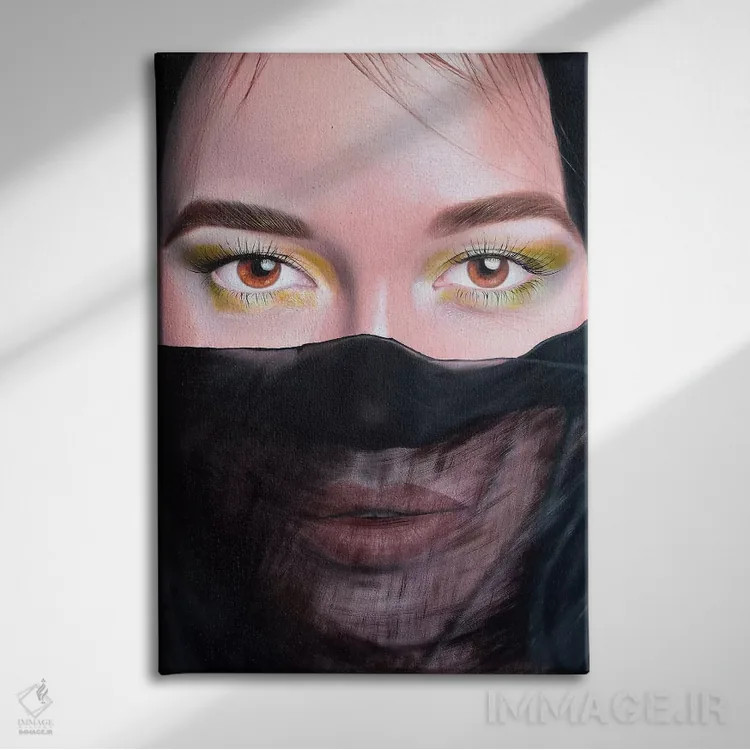 تابلو دکوراتیو وعده مخفی اثر کرستنی - نمای روبهرو روی دیوار