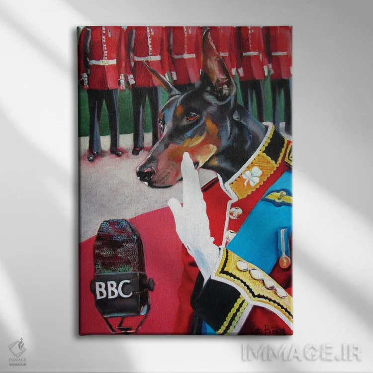 تابلو دکوراتیو سخنرانی بی بی سی اثر کاترین الکسه - نمای روبهرو روی دیوار