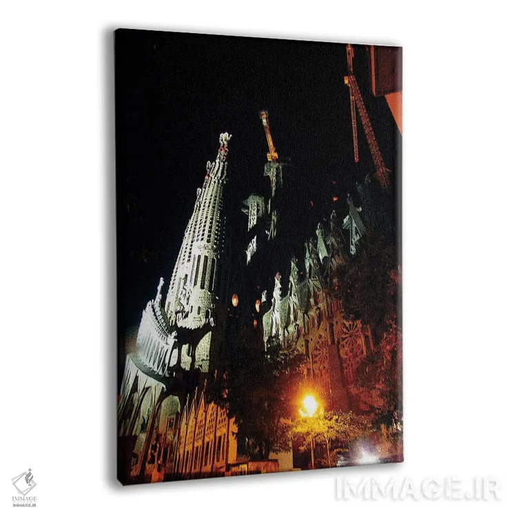 تابلو دکوراتیو بارسلون در شب اثر کاترینا بورتسووا - نمای پرسپکتیو محصول