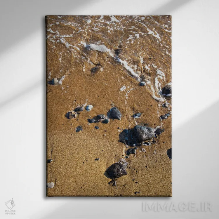 تابلو دکوراتیو آب و شن اثر کاترینا بورتسووا - نمای روبهرو روی دیوار