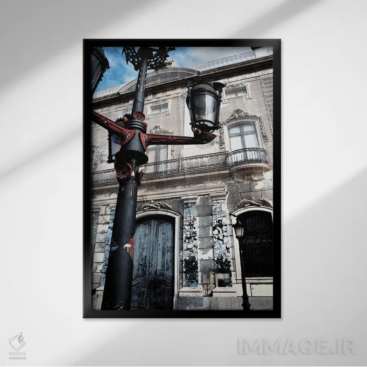 تابلو دکوراتیو درهای رتروی بارسلون اثر کاترینا بورتسووا - نمای قابدار مشکی