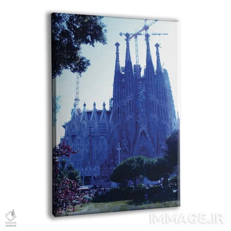 تابلو دکوراتیو ساگرادا بارسلونا اثر کاترینا بورتسووا - نمای پرسپکتیو محصول