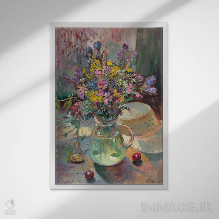 تابلو دکوراتیو دسته گل چمنی و کلاه حصیری اثر کاتارینا والوا - نمای قابدار سفید