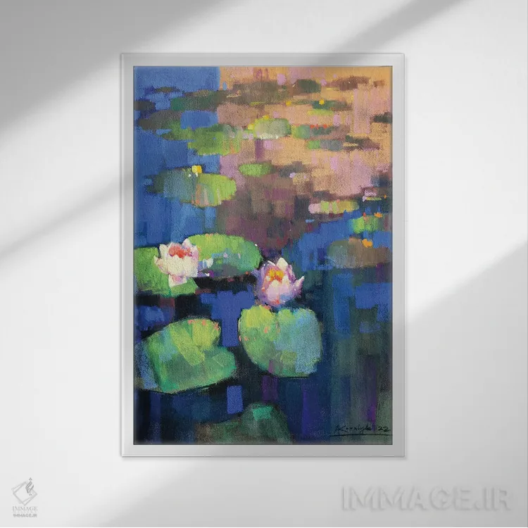 تابلو انتزاعی نیلوفرهای آبی اثر اندریی کووالیک - نمای قابدار سفید