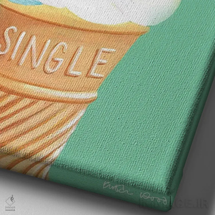 تابلو دکوراتیو بستنی روی زمینه سبز نعنایی اثر کیرستین وود - نمای نزدیک بافت بوم