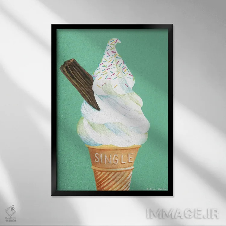 تابلو دکوراتیو بستنی روی زمینه سبز نعنایی اثر کیرستین وود - نمای قابدار مشکی