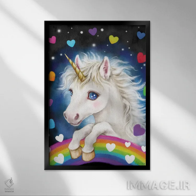 تابلو دکوراتیو اسب تک شاخ دوست داشتنی اثر کایومی هارای - نمای قابدار مشکی