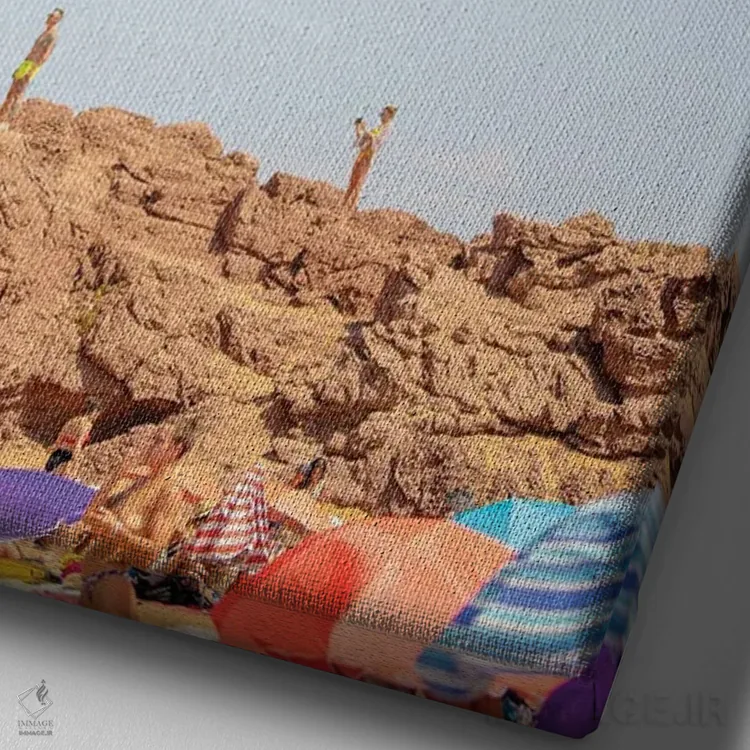 تابلو دکوراتیو منورکا اثر کنزو ایجیری - نمای نزدیک بافت بوم